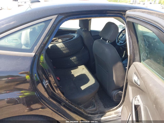 Ford 2016 2016 1FADP3F23GL235708 Image 8