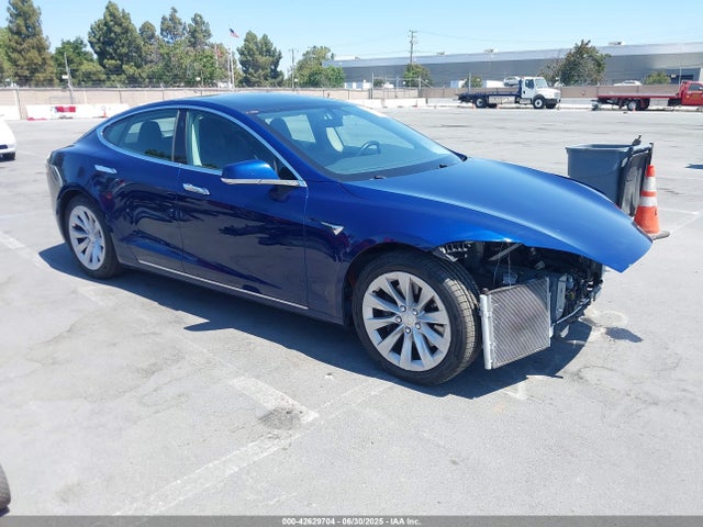 2018 TESLA MODEL S 5YJSA1E22JF262269 Photo 0