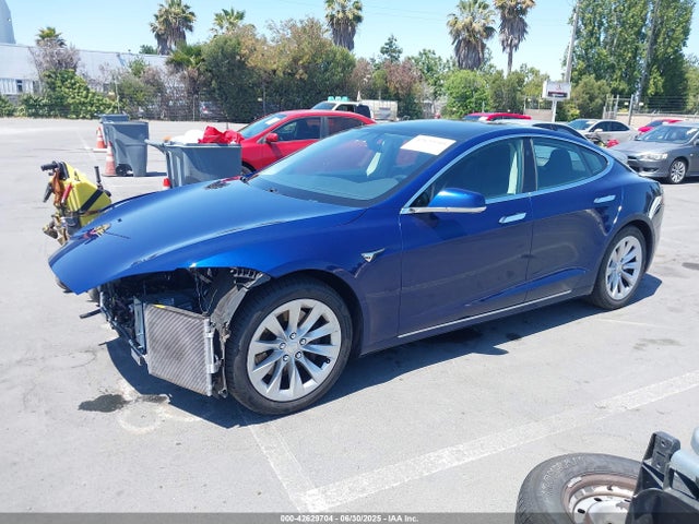 2018 TESLA MODEL S 5YJSA1E22JF262269 Photo 1