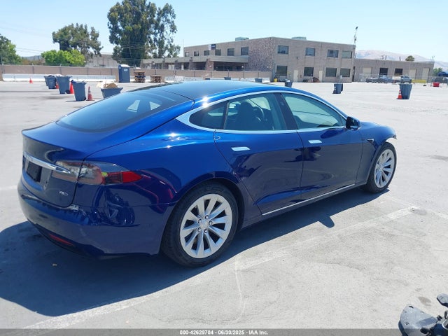 2018 TESLA MODEL S 5YJSA1E22JF262269 Photo 3