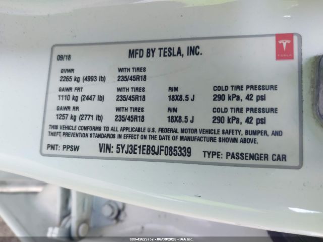 2018 TESLA MODEL 3 5YJ3E1EB9JF085339 Photo 8