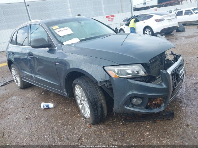 2011 AUDI Q5 WA1DKAFP0BA018916 Photo 0