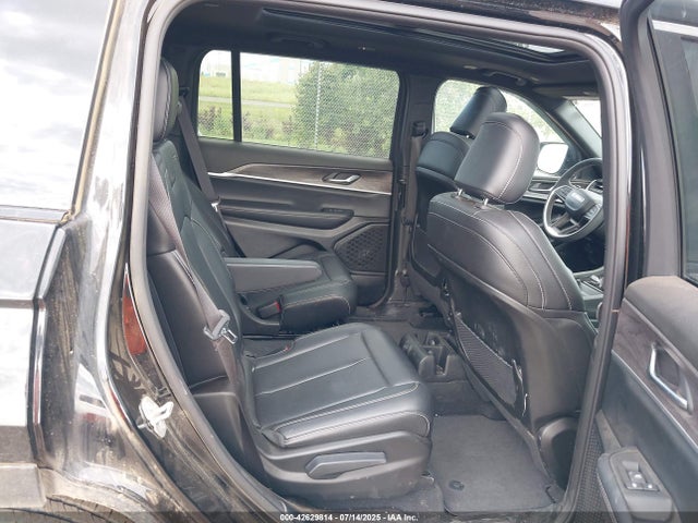 1C4RJKBG0R8572260 Jeep GRAND CHEROKEE L