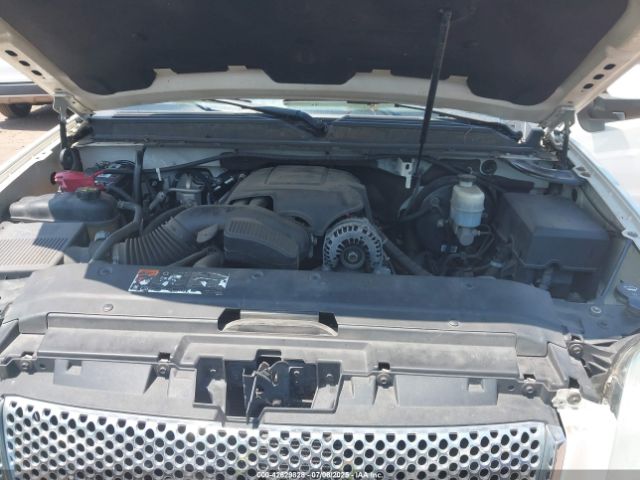 2011 GMC YUKON XL 1500 1GKS1MEF8BR263995 Photo 9