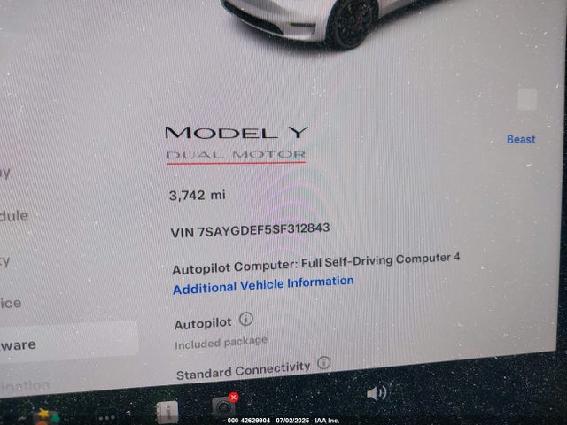 2025 TESLA MODEL Y 7SAYGDEF5SF312843 Photo 6