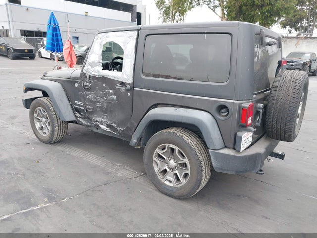 1C4AJWAG1JL818112 Jeep WRANGLER JK