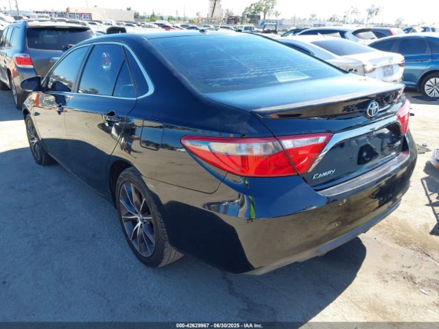 2015 TOYOTA CAMRY 4T1BF1FK7FU905287 Photo 2
