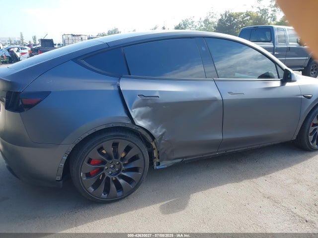 2023 TESLA MODEL Y 7SAYGDEF1PF968691 Photo 5