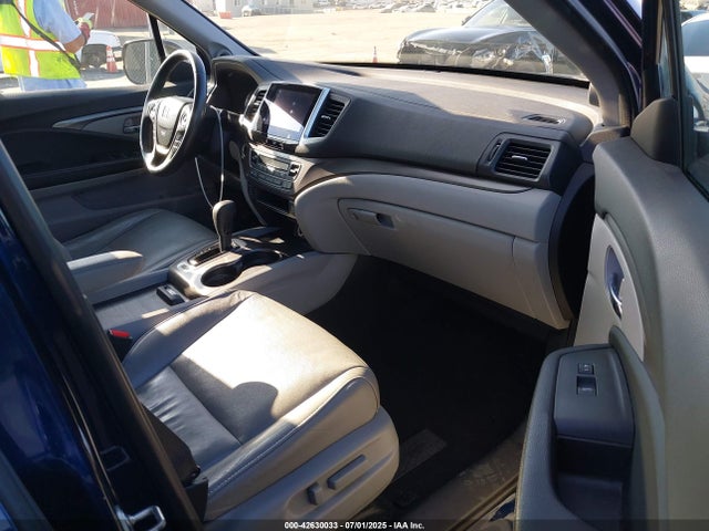 Honda j35y6 2016 5FNYF5H56GB044367 Image 5