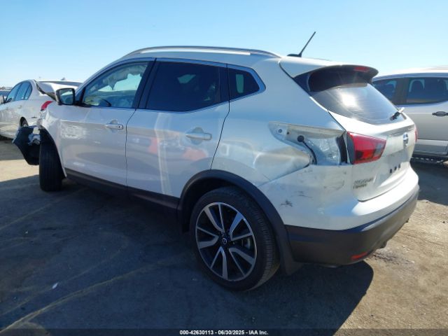 2019 NISSAN ROGUE SPORT JN1BJ1CP4KW228185 Photo 2