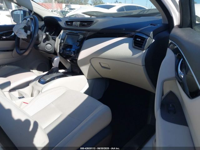 2019 NISSAN ROGUE SPORT JN1BJ1CP4KW228185 Photo 4