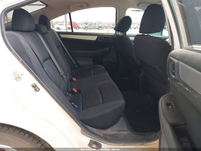 4S3BNAA62H3002071 Subaru u5