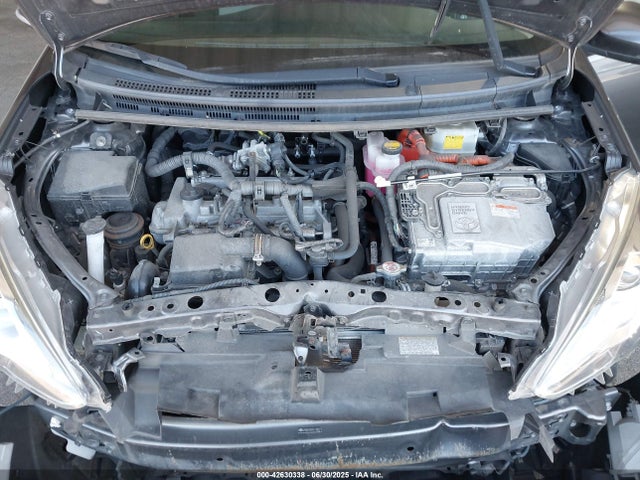 JTDKDTB3XG1139871 Toyota 1nz-fxe+1lm