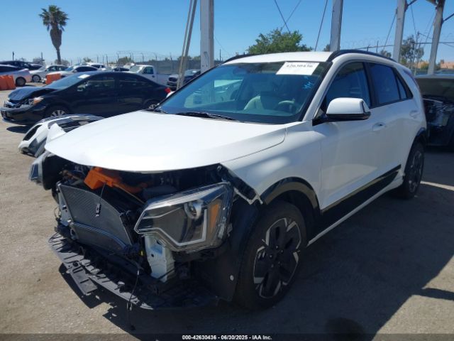 2023 KIA NIRO EV KNDCR3L13P5069044 Photo 1