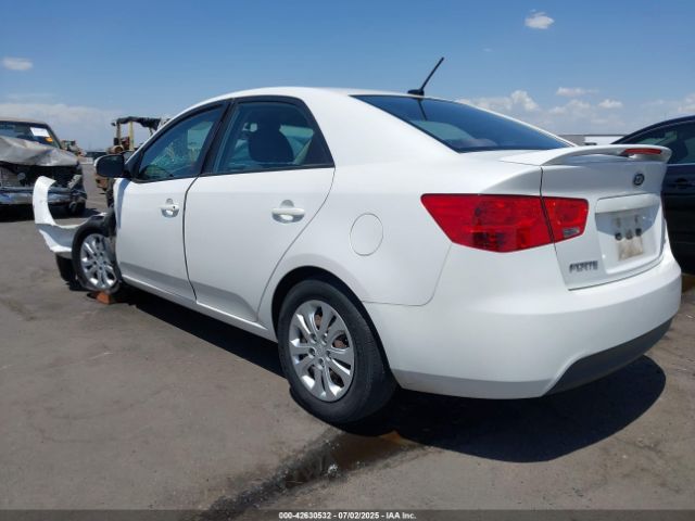 2013 KIA FORTE KNAFU4A26D5679204 Photo 2