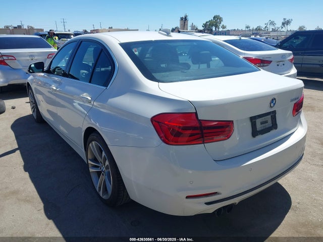WBA8B9G55HNU50399 BMW 2017