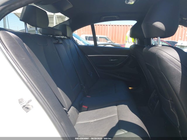 WBA8B9G55HNU50399 BMW 2017