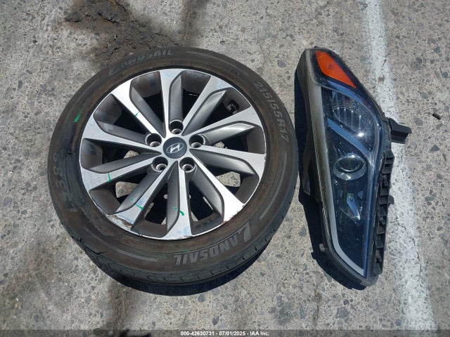 5NPE34AF3HH511868 Hyundai 2017