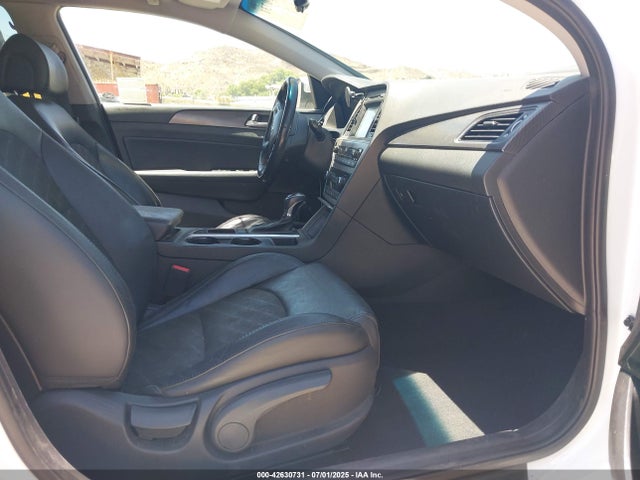 5NPE34AF3HH511868 Hyundai 2017