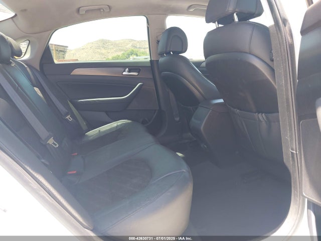 5NPE34AF3HH511868 Hyundai 2017
