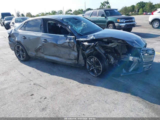 2017 AUDI A4 WAUENAF4XHN038242 Photo 0