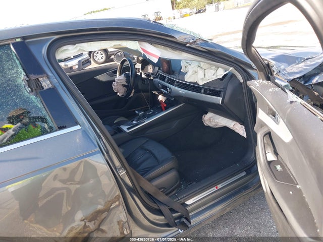 2017 AUDI A4 WAUENAF4XHN038242 Photo 4