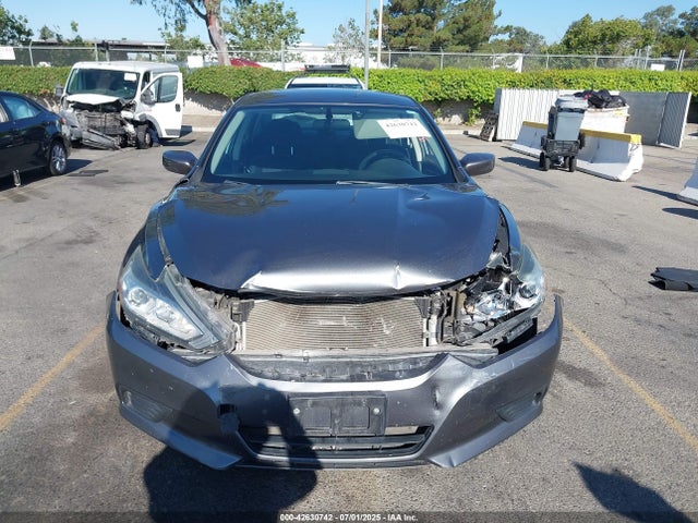 1N4AL3AP8GC165964 Nissan 2016