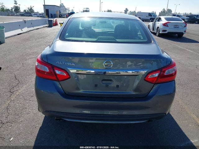 1N4AL3AP8GC165964 Nissan 2016