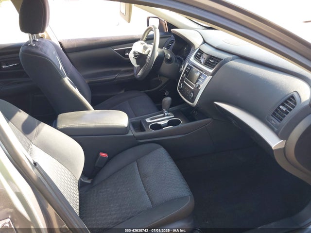 1N4AL3AP8GC165964 Nissan 2016