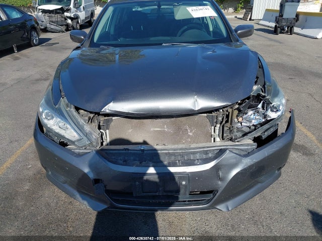 1N4AL3AP8GC165964 Nissan 2016