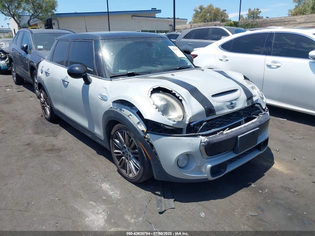 2018 MINI HARDTOP WMWXU3C58J2F51729 Photo 0