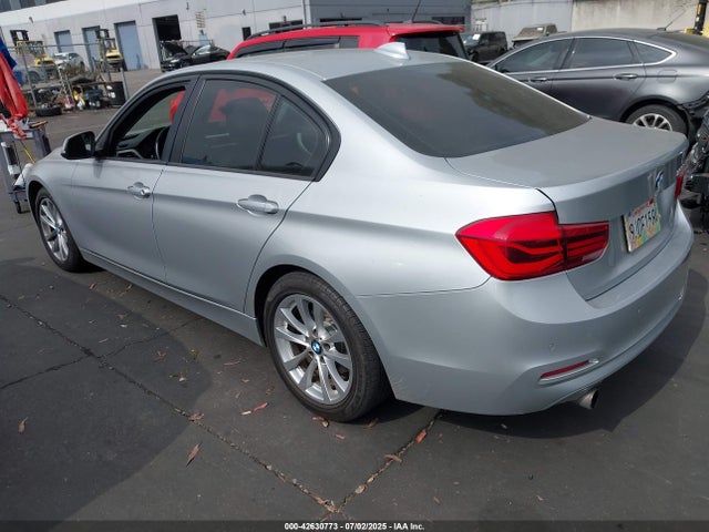WBA8E1G51GNT33555 BMW 320i