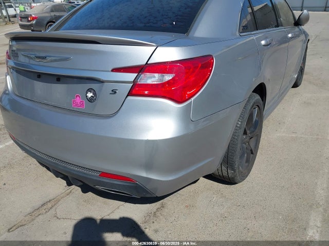 1C3CCBCG9EN172955 Chrysler 200