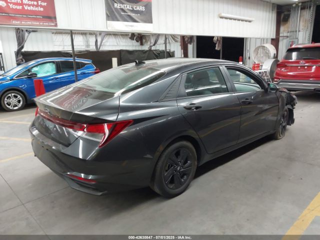 2022 HYUNDAI ELANTRA 5NPLM4AG6NH081195 Photo 3
