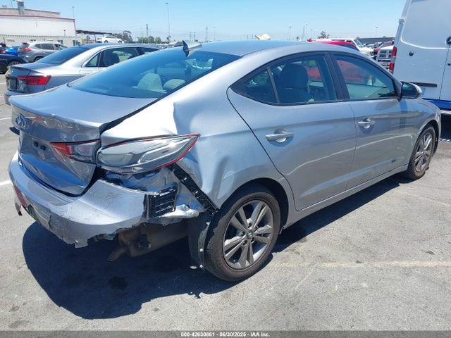 5NPD84LF1HH028888 Hyundai Elantra