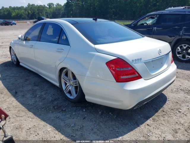 2013 MERCEDES-BENZ S 550 WDDNG7DB2DA516498 Photo 2