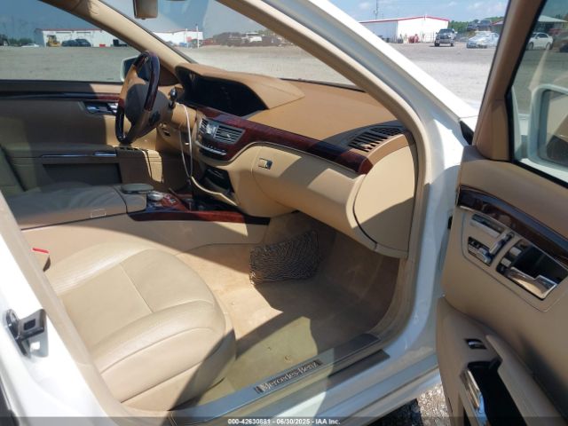 2013 MERCEDES-BENZ S 550 WDDNG7DB2DA516498 Photo 4