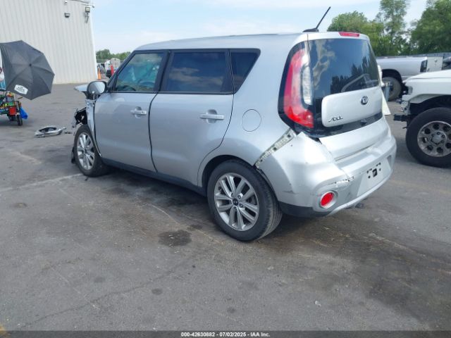 2018 KIA SOUL KNDJP3A58J7578626 Photo 2