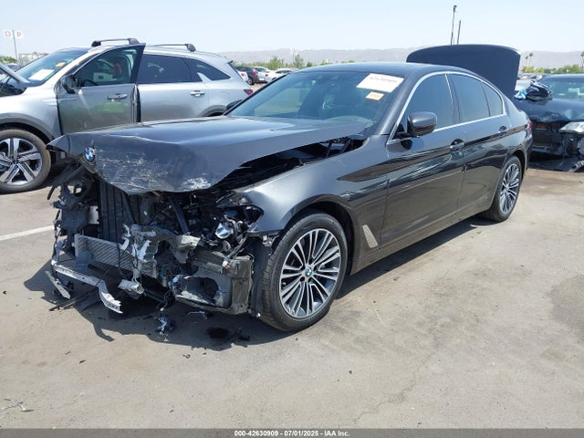 WBAJS1C08LCE11083 BMW 2020