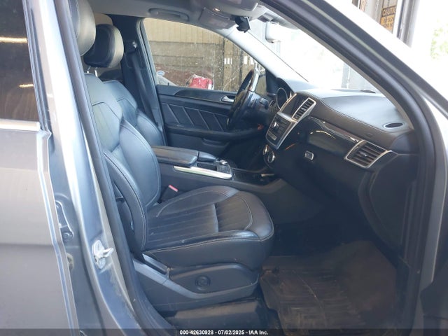4JGDF6EE3FA562156 Mercedes-Benz Gl-Class