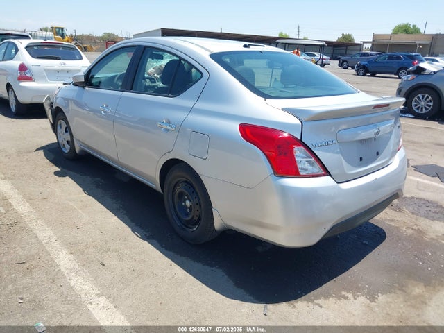 3N1CN7AP5HK470454 Nissan 2017