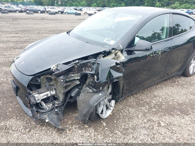 2024 TESLA MODEL Y 7SAYGDEE7RA265748 Photo 5