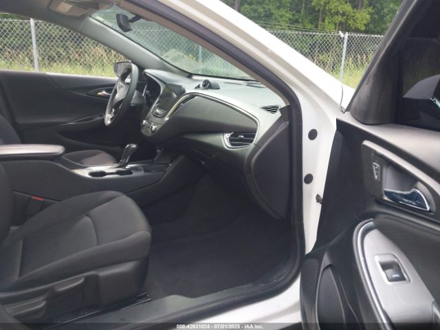 2020 CHEVROLET MALIBU 1G1ZD5ST5LF097996 Photo 4