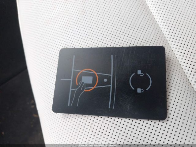 2026 TESLA MODEL Y 7SAYGDEE9TA382142 Photo 10