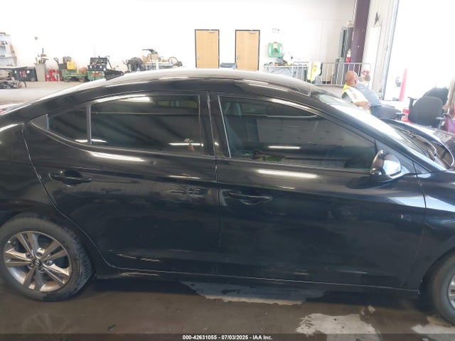 5NPD84LF6HH020625 Hyundai 2017