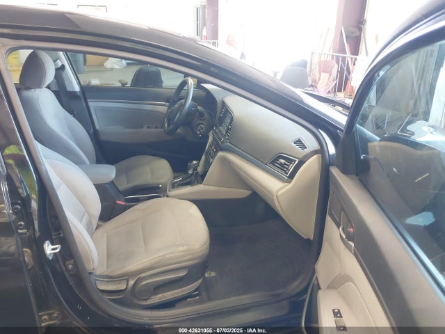 5NPD84LF6HH020625 Hyundai 2017