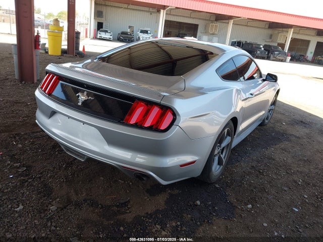 1FA6P8AM7G5275227 Ford 2016