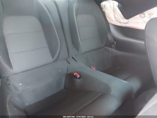 1FA6P8AM7G5275227 Ford 2016