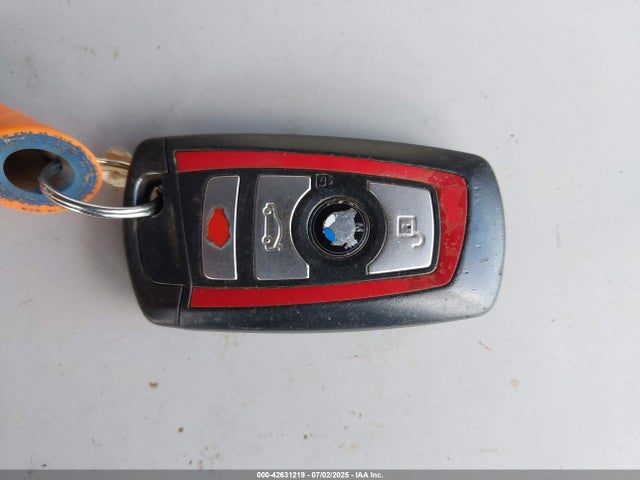 WBA8B9C37HK885561 BMW 2017