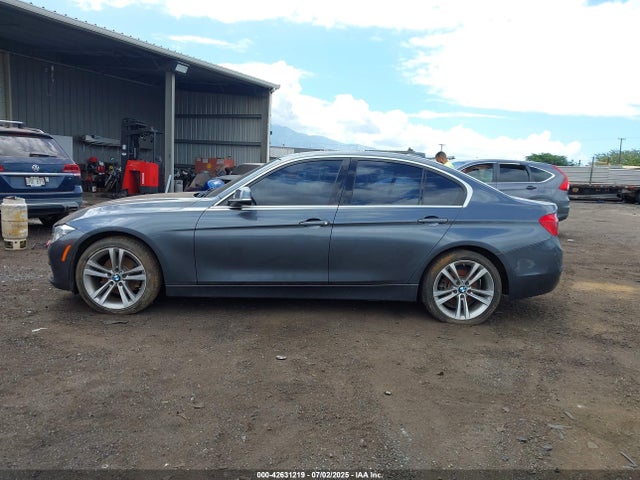 WBA8B9C37HK885561 BMW 2017